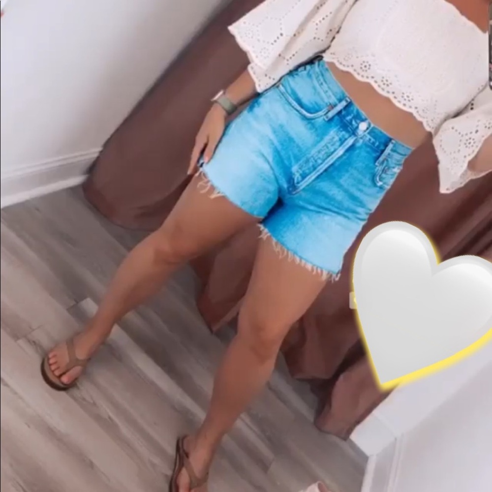 🖤NWOT AGOLDE Jean Shorts🖤 - Picture 2 of 7